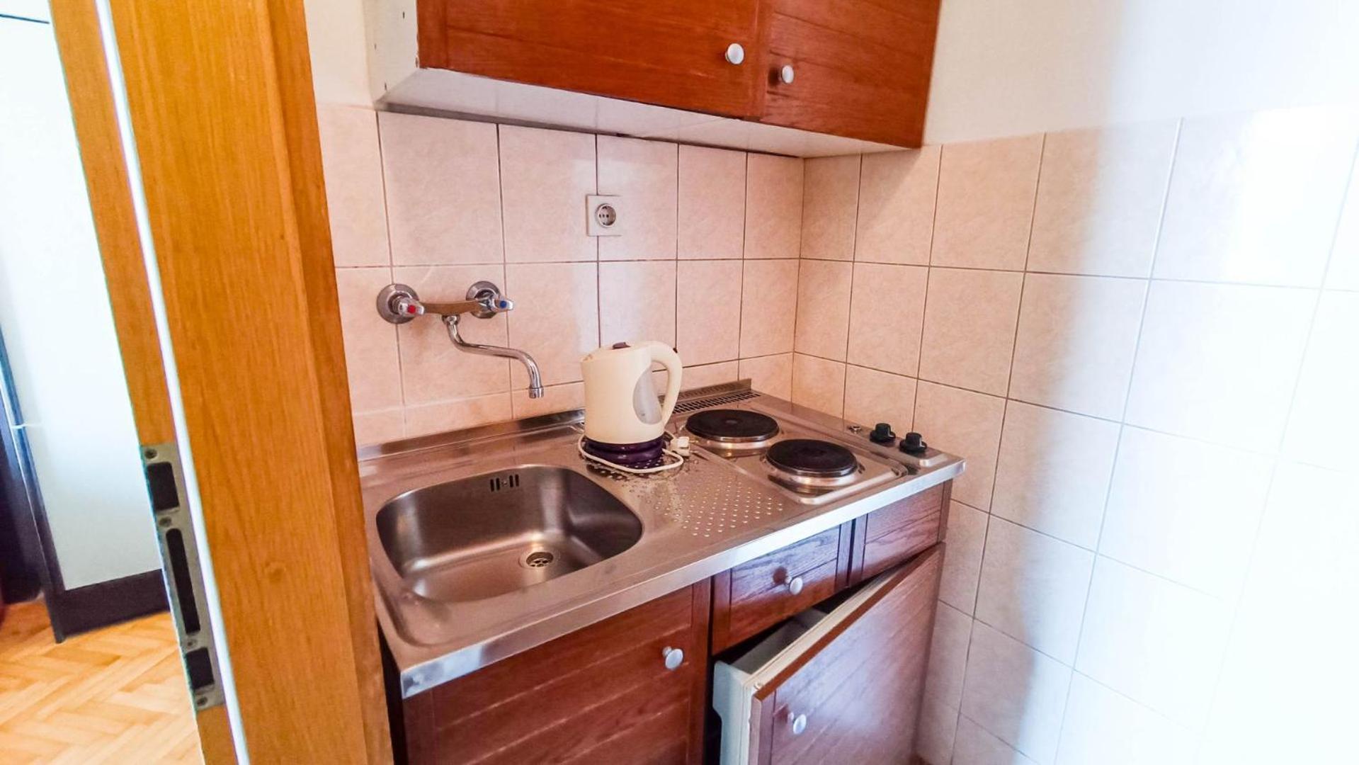 Apartments Ines - 15 Meters From The Beach Promajna Kültér fotó