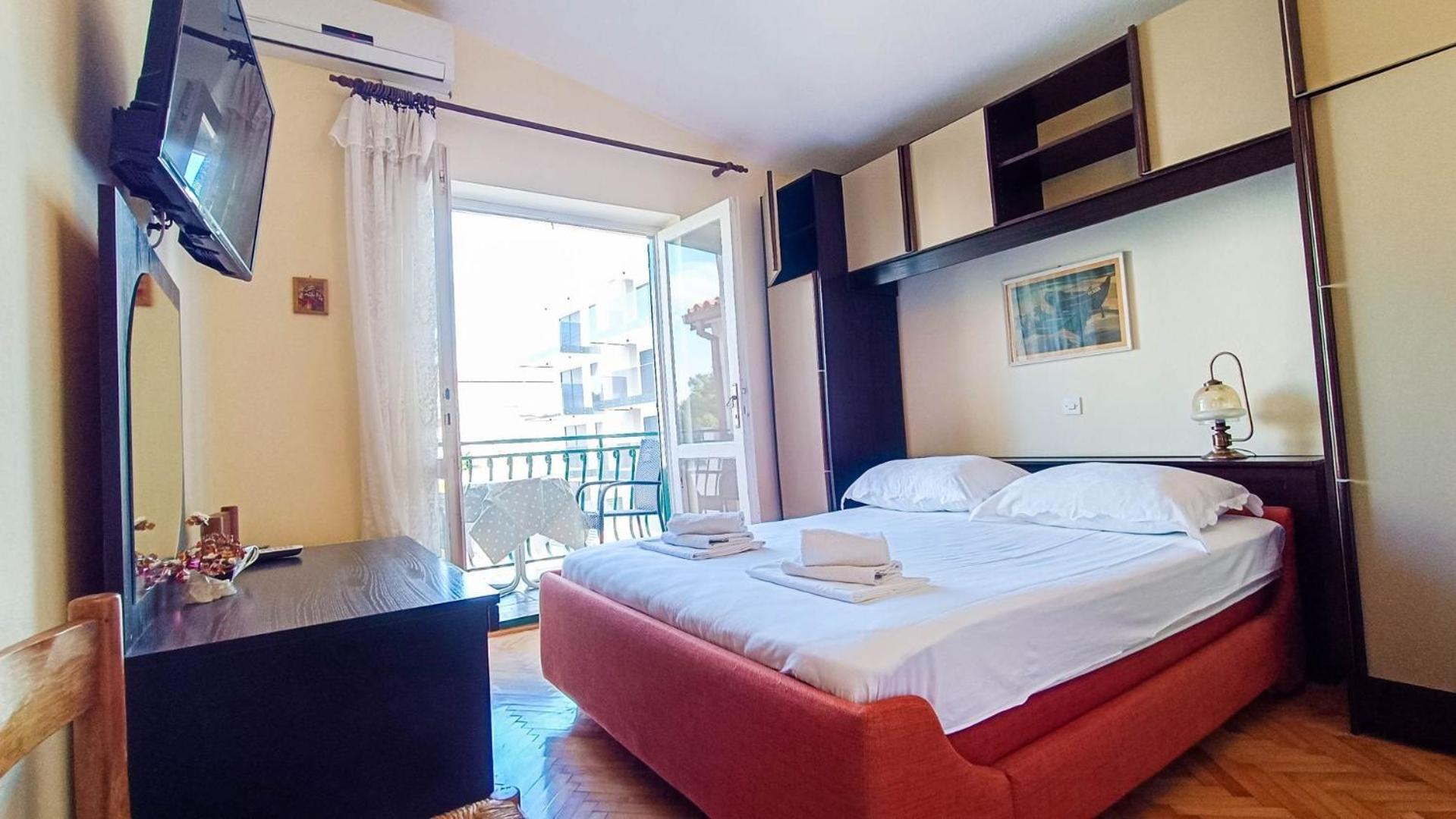Apartments Ines - 15 Meters From The Beach Promajna Kültér fotó
