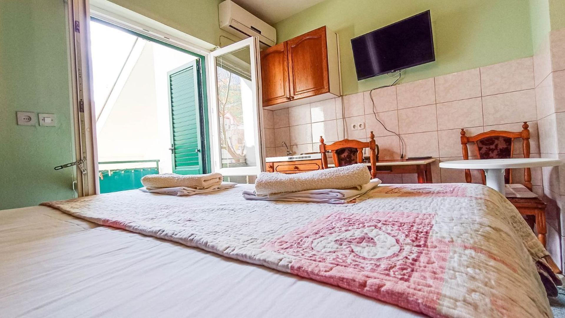 Apartments Ines - 15 Meters From The Beach Promajna Kültér fotó