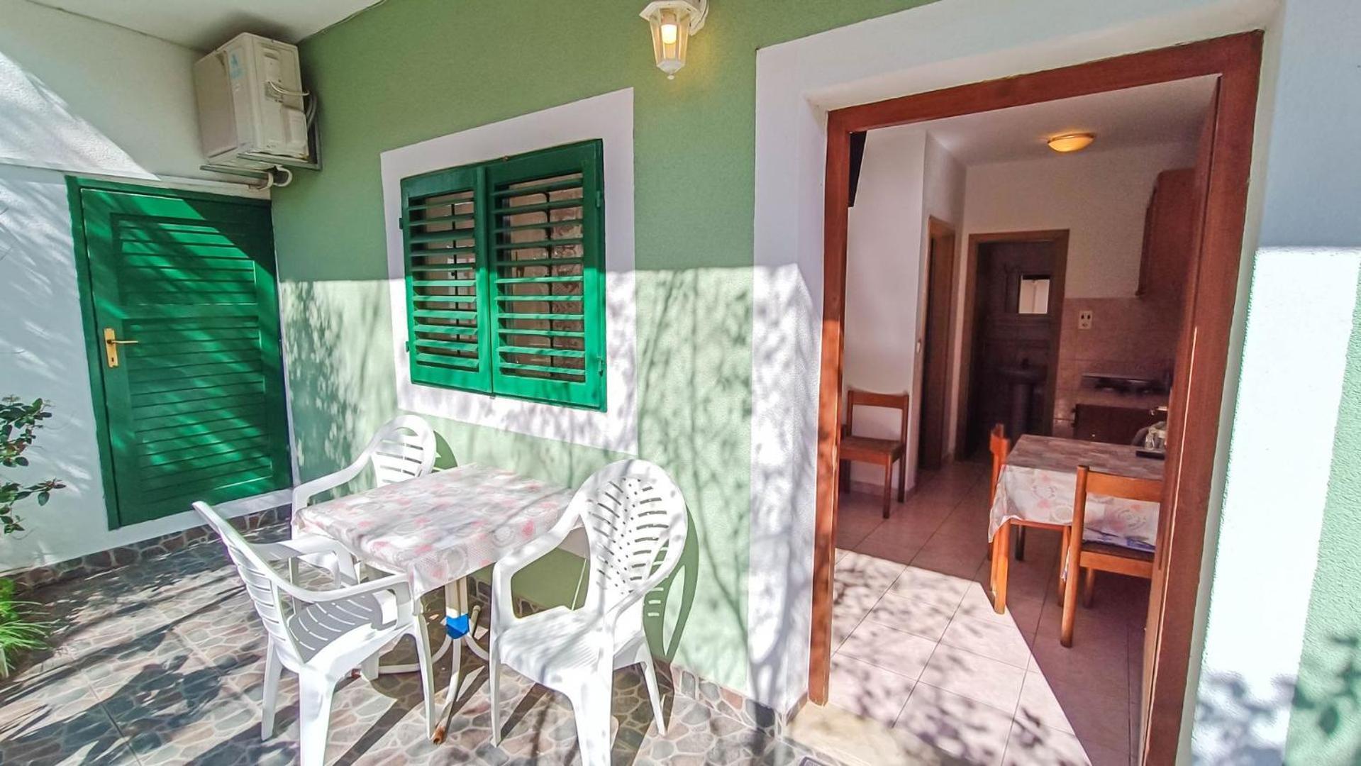 Apartments Ines - 15 Meters From The Beach Promajna Kültér fotó