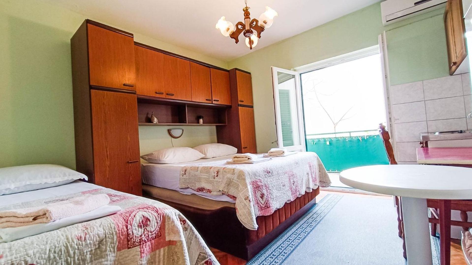 Apartments Ines - 15 Meters From The Beach Promajna Kültér fotó